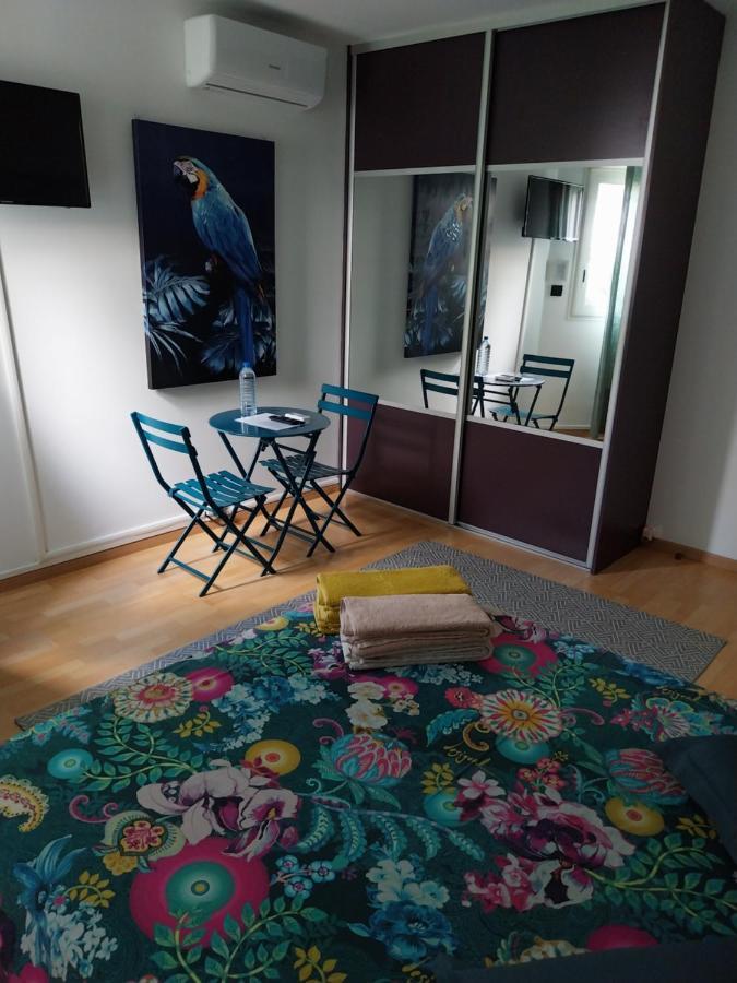 Le Cocon Perche A La Possession Apartment Bagian luar foto